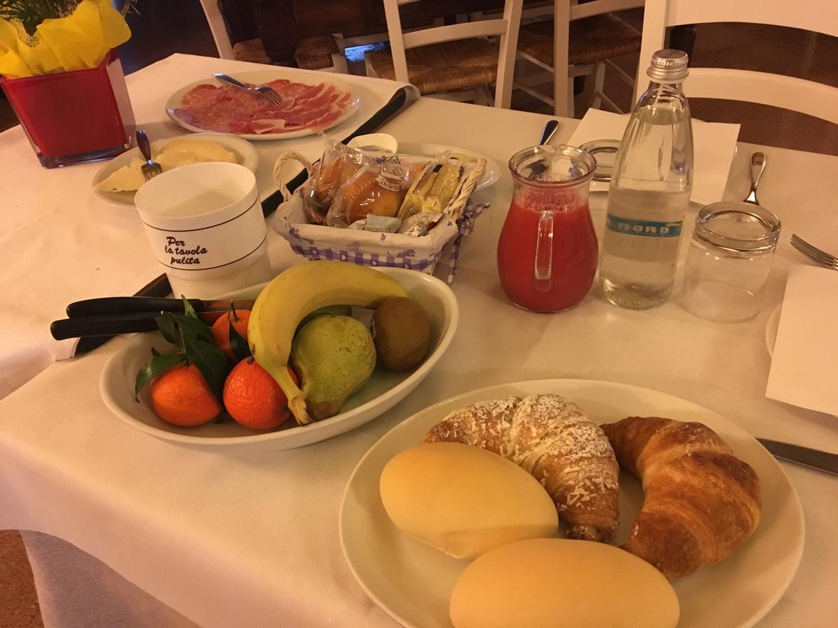 Locanda Ferrari Goro Екстер'єр фото